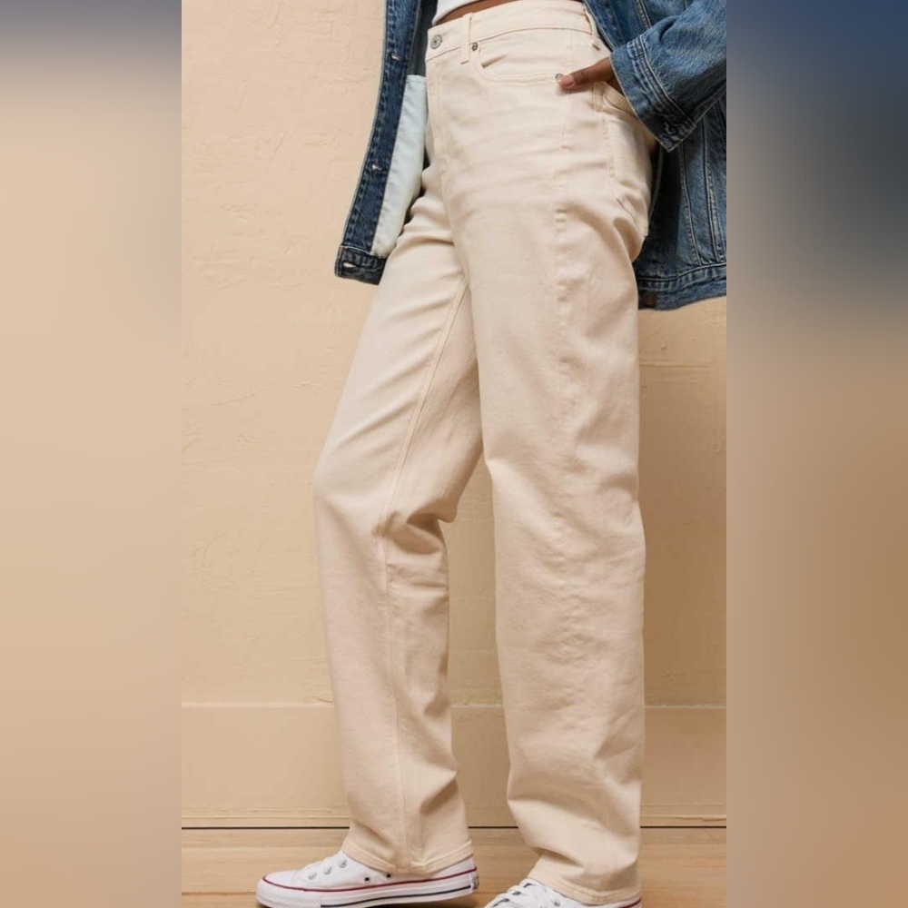 American Eagle Women’s Super High Rise Stretch Straight Beige Pants Size 8